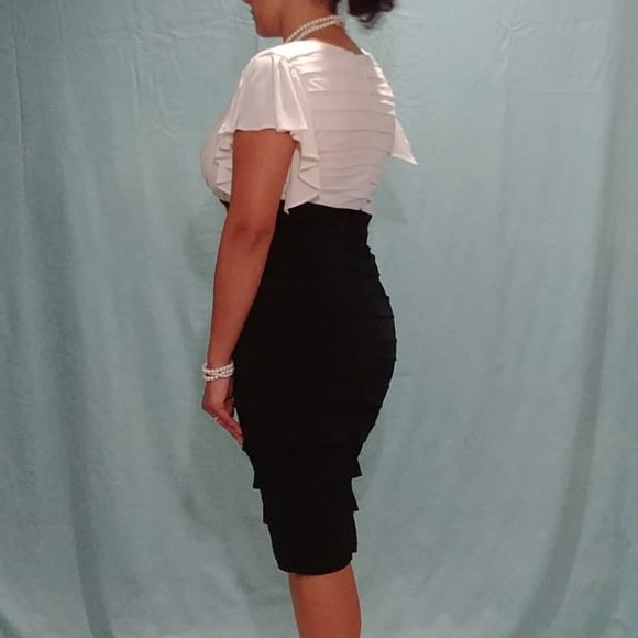 Formal pleaded midi dress- Black and cream - Picture 3 of 8